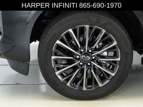Used 2025 INFINITI QX80 Autograph w/ Autograph Exterior Package image 5