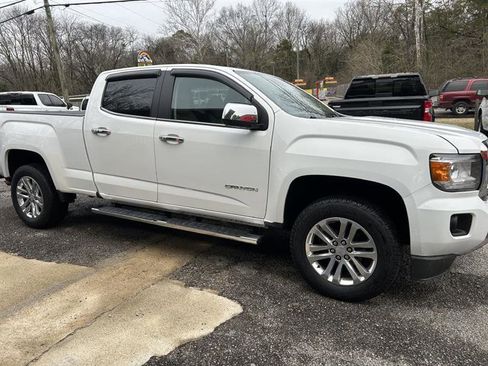 Used 2015 GMC Canyon SLT w/ Driver Alert Package image 4