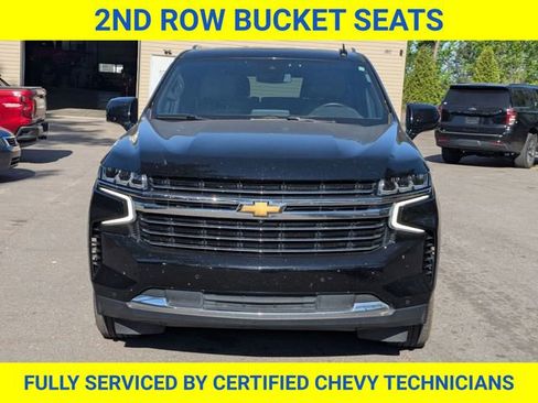 Used 2023 Chevrolet Suburban LT w/ Luxury Package RWD image 12