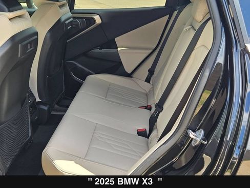 Used 2025 BMW X3 xDrive30i w/ Premium Package AWD/4WD image 17