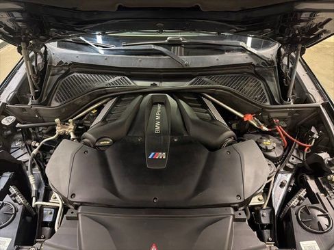 Used 2017 BMW X5 M w/ Executive Package image 4