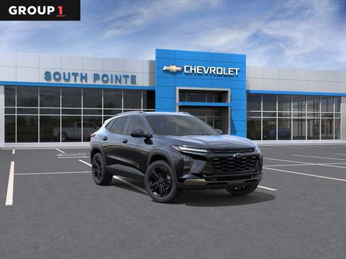 New 2026 Chevrolet Trax ACTIV w/ Driver Confidence Package FWD image 1