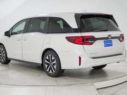 New 2026 Honda Odyssey EX-L image 6