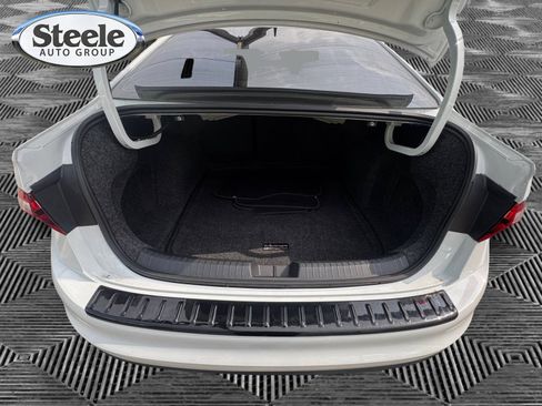 Used 2025 Volkswagen Jetta GLI Autobahn FWD image 19