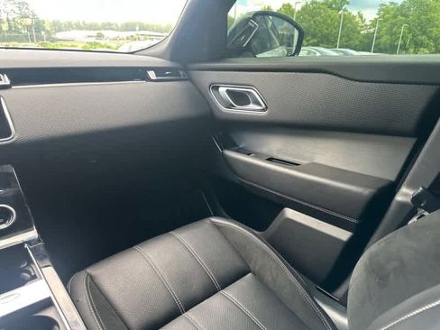 Used 2019 Land Rover Range Rover Velar R-Dynamic SE AWD/4WD image 22