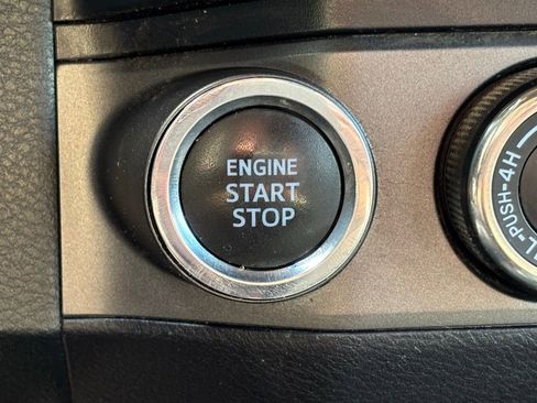 Used 2021 Toyota Tacoma TRD Off-Road AWD/4WD image 22