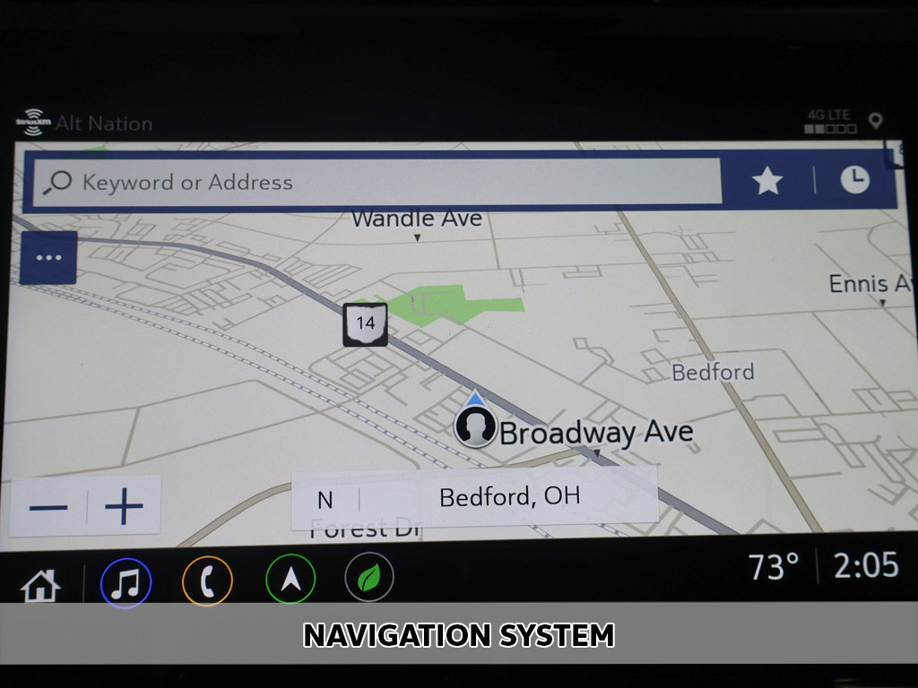 Used 2023 Chevrolet Bolt EUV Premier w/ Sun & Sound Package FWD image 4