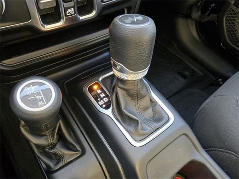 Used 2021 Jeep Wrangler Unlimited Sport image 27