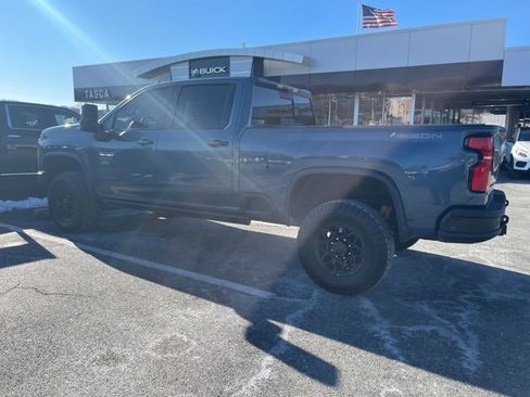 Used 2024 Chevrolet Silverado 2500 ZR2 w/ ZR2 Bison Edition image 4