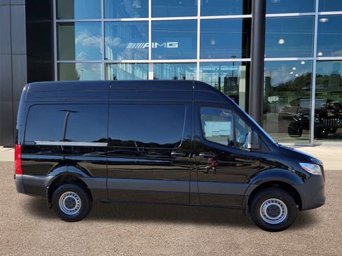 New 2026 Mercedes-Benz Sprinter 2500 image 3