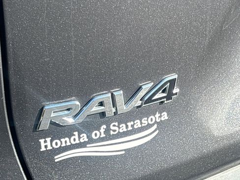 Used 2022 Toyota RAV4 XLE image 13