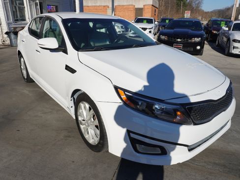 Used 2015 Kia Optima EX image 15