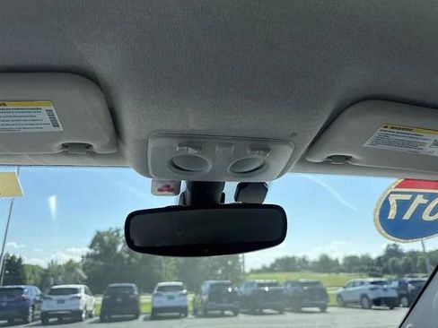 Used 2017 FIAT 500 Pop w/ Sport Appearance Package FWD image 13