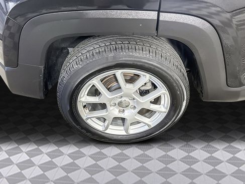 Used 2020 Jeep Renegade Latitude w/ Safety & Security Group II image 37