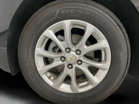 Used 2020 Chevrolet Equinox LT FWD image 25