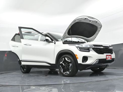 Used 2024 Kia Seltos SX image 44