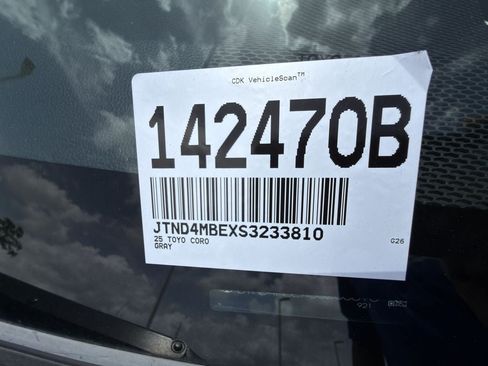 Used 2025 Toyota Corolla SE FWD image 30