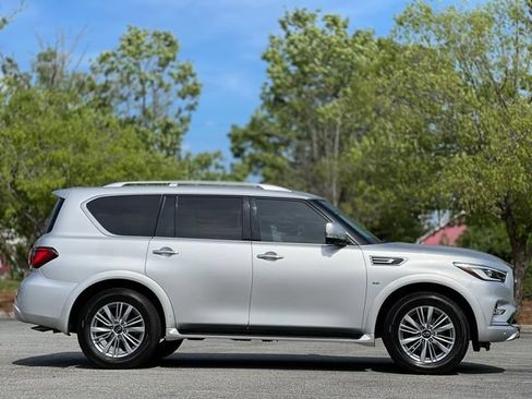 Used 2019 INFINITI QX80 Luxe AWD/4WD image 4