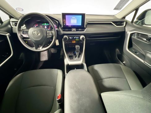 Used 2025 Toyota RAV4 LE FWD image 29