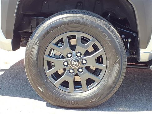 Certified 2025 Toyota 4Runner SR5 image 7