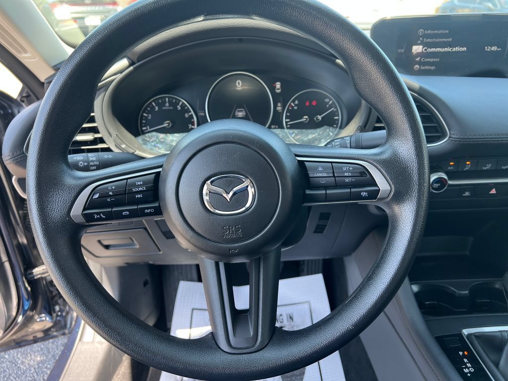 Used 2025 MAZDA MAZDA3 s FWD image 10
