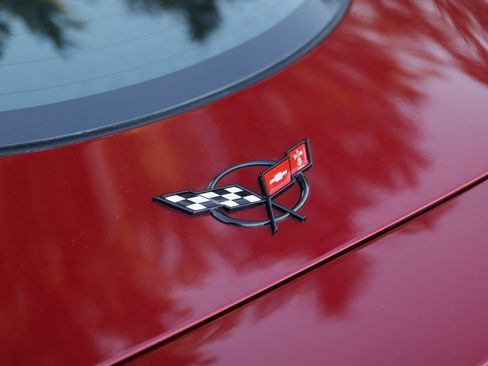 Used 2002 Chevrolet Corvette Coupe w/ Preferred Equipment Group2 image 35