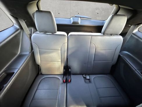 Used 2022 Chevrolet Traverse Premier w/ Redline Edition image 22