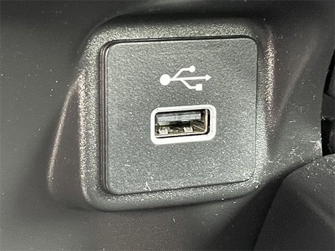 Certified 2025 Honda HR-V LX image 19