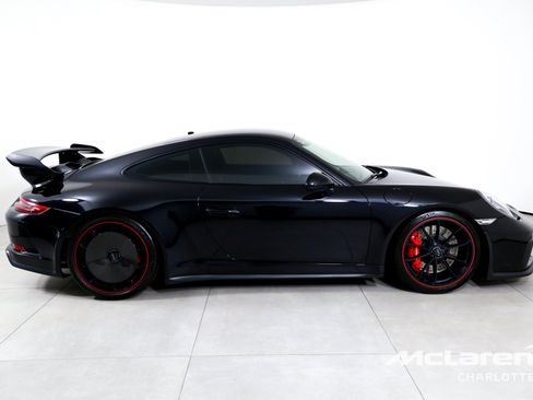 Used 2018 Porsche 911 GT3 RWD image 8