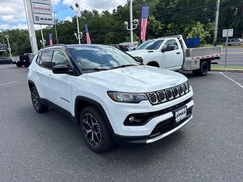 New 2026 Jeep Compass Limited AWD/4WD image 2