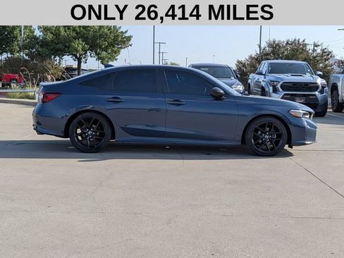Used 2025 Honda Civic Sport image 4