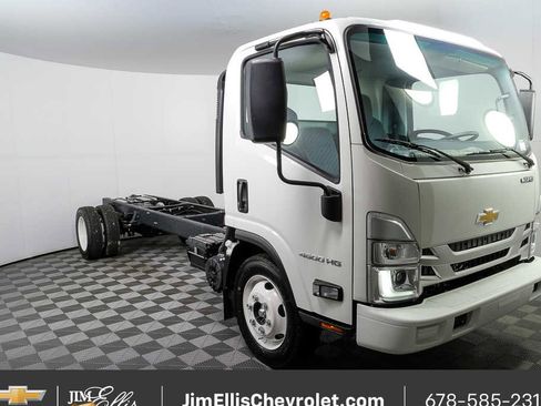 New 2025 Chevrolet Low Cab Forward image 1