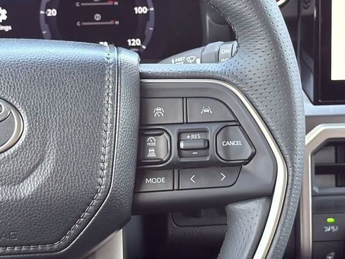 New 2026 Toyota 4Runner TRD Off-Road Premium AWD/4WD image 23