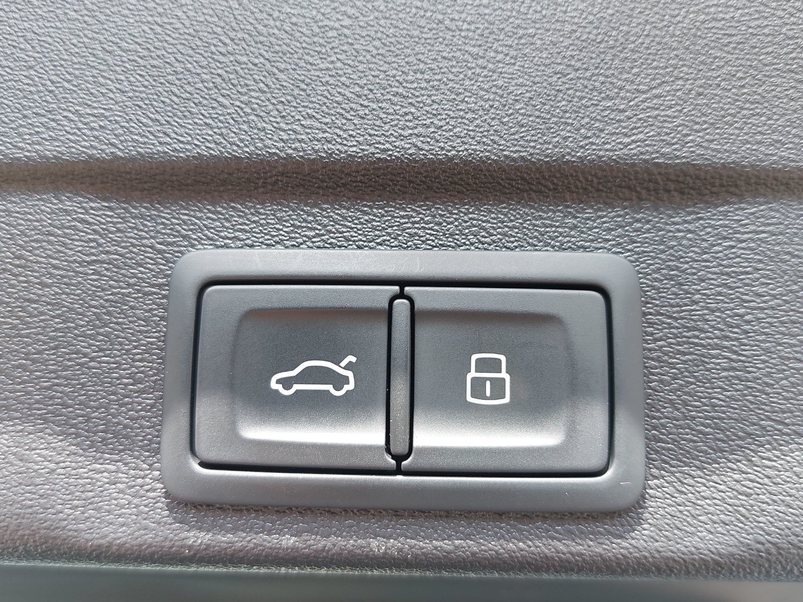 Certified 2025 Audi A5 Premium AWD/4WD image 13