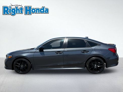 Used 2024 Honda Civic Sport image 3
