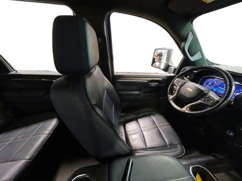 Used 2024 Chevrolet Silverado 3500 High Country w/ High Country Premium Package image 48