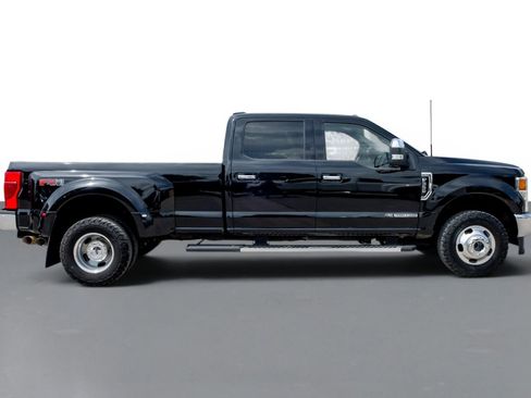 Used 2022 Ford F350 XLT w/ XLT Premium Package AWD/4WD image 5