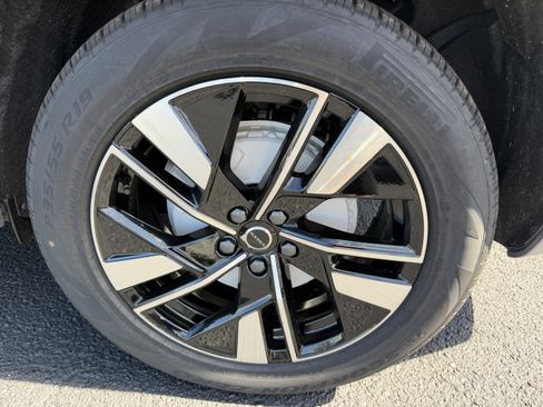 New 2026 Volvo XC60 B5 Core w/ Protection Package image 31