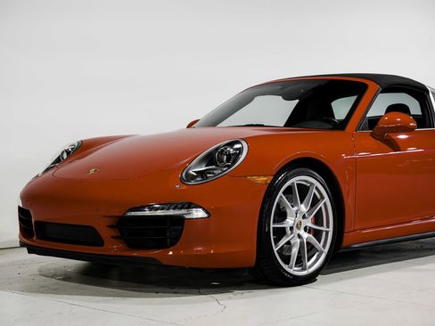 Used 2015 Porsche 911 Targa 4S AWD/4WD image 34