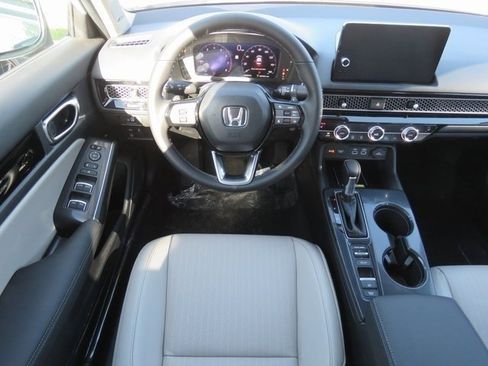 Certified 2024 Honda Civic Touring image 3