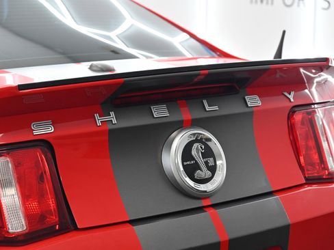 Used 2012 Ford Mustang Shelby GT500 w/ SVT Performance Pkg image 15