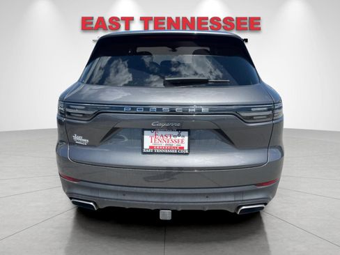 Used 2023 Porsche Cayenne AWD/4WD image 4