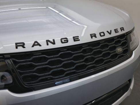 Used 2020 Land Rover Range Rover Sport HST image 49