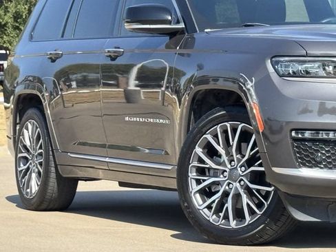 Used 2022 Jeep Grand Cherokee L Summit AWD/4WD image 3