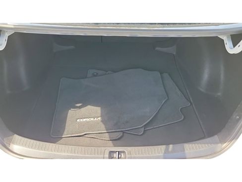 Certified 2024 Toyota Corolla LE FWD image 9