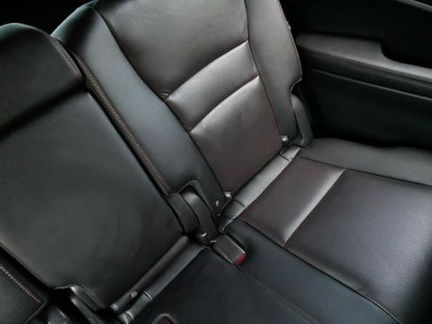 Certified 2025 Honda Passport Black Edition image 14