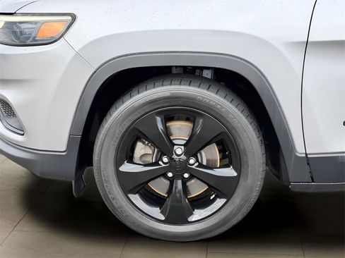 Used 2021 Jeep Cherokee Latitude Plus image 36