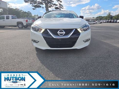Used 2017 Nissan Maxima Platinum FWD image 3