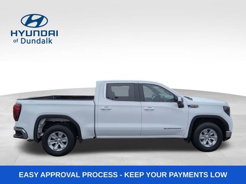 Used 2022 GMC Sierra 1500 SLE image 11