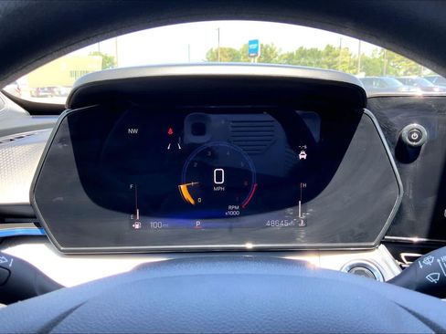 Used 2025 Chevrolet Trax LT FWD image 25